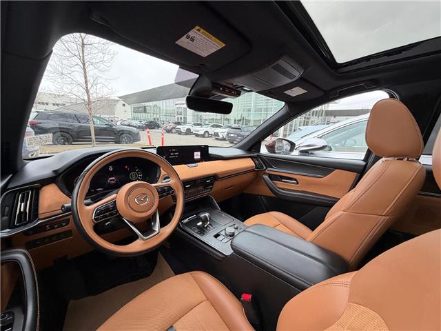 2024 Mazda CX-90 MHEV Signature (Stk: 260398A) in Calgary - Image 7 of 20