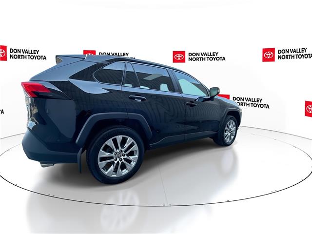 2025 Toyota RAV4 XLE (Stk: 10120646A) in Markham - Image 8 of 32
