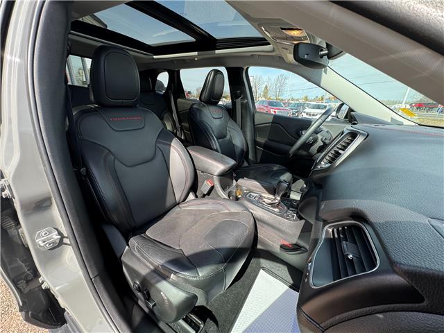 2019 Jeep Cherokee Trailhawk (Stk: P7638-1) in Pembroke - Image 13 of 22