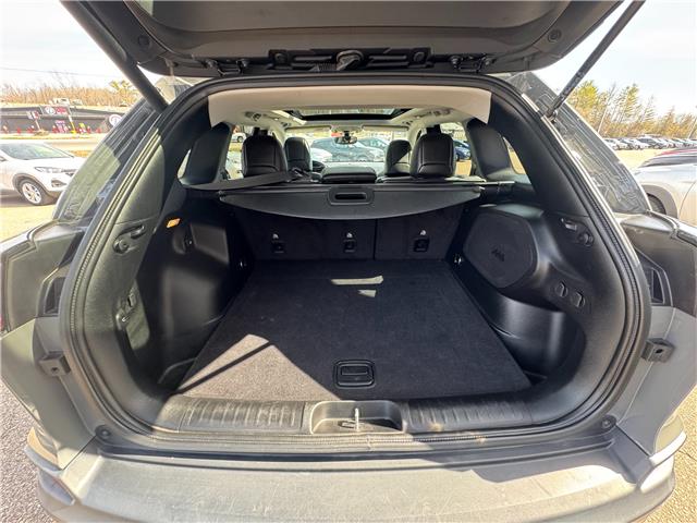 2019 Jeep Cherokee Trailhawk (Stk: P7638-1) in Pembroke - Image 6 of 22