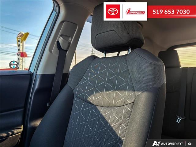 2021 Toyota RAV4 Hybrid LE (Stk: 2604051) in Cambridge - Image 19 of 24
