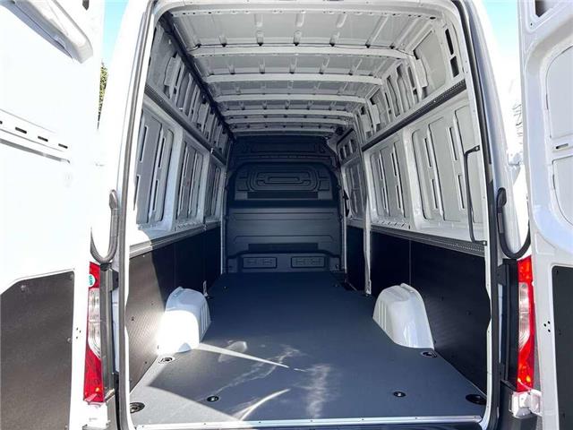 2026 Mercedes-Benz Sprinter 2500  (Stk: 191017) in Innisfil - Image 9 of 19