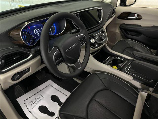 2024 Chrysler Pacifica Limited (Stk: 43927J) in Belleville - Image 13 of 34