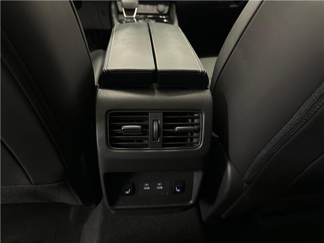 2024 Nissan Rogue SV Moonroof (Stk: 43933J) in Belleville - Image 9 of 31