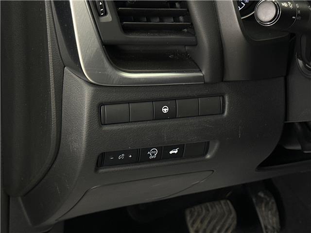 2024 Nissan Rogue SV Moonroof (Stk: 43933J) in Belleville - Image 15 of 31