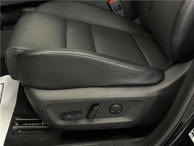 2024 Nissan Rogue SV Moonroof (Stk: 43933J) in Belleville - Image 16 of 31