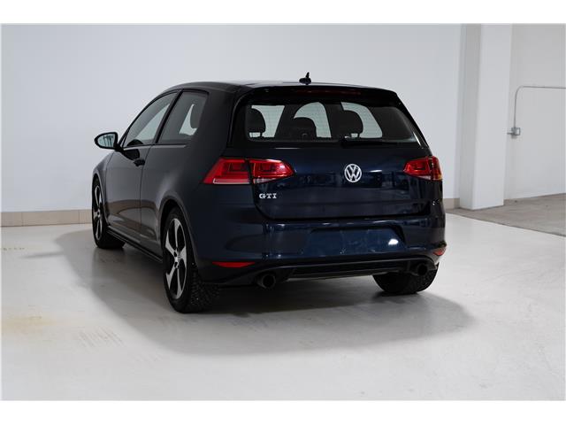 2017 Volkswagen Golf GTI 3-Door Autobahn (Stk: ARUC883B) in Calgary - Image 9 of 24 2017 Volkswagen Golf GTI 3-Door Autobahn (Stk: ARUC883B) in Calgary - Image 9 of 24