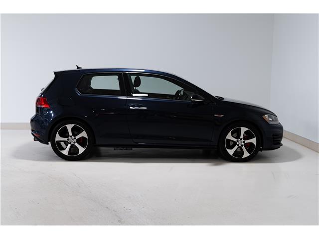 2017 Volkswagen Golf GTI 3-Door Autobahn (Stk: ARUC883B) in Calgary - Image 4 of 24 2017 Volkswagen Golf GTI 3-Door Autobahn (Stk: ARUC883B) in Calgary - Image 4 of 24