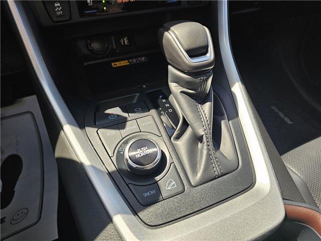 2025 Toyota RAV4 Limited (Stk: 2106139A) in Whitby - Image 18 of 23