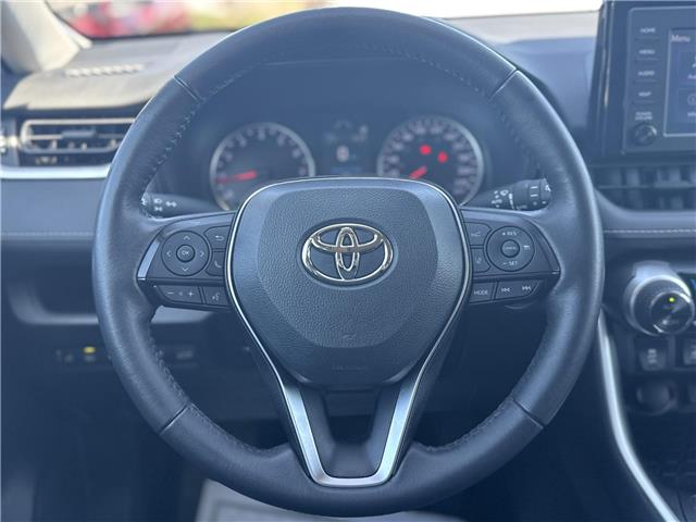 2022 Toyota RAV4 XLE (Stk: 16105446A) in Markham - Image 15 of 28