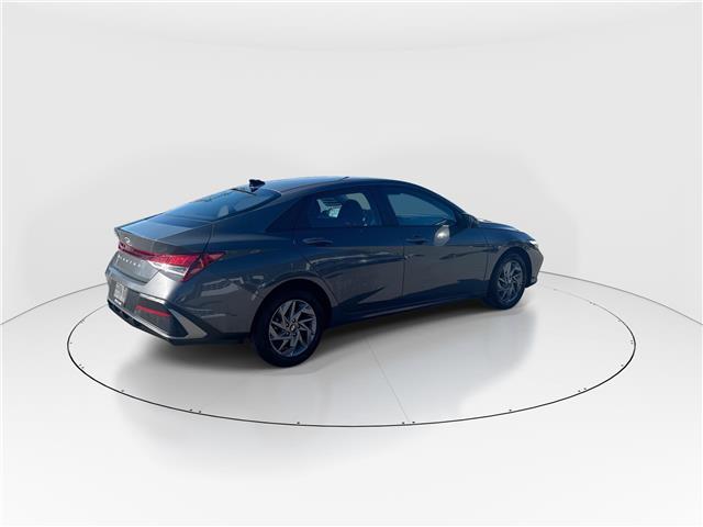 2026 Hyundai Elantra Preferred (Stk: 16U101718) in Markham - Image 8 of 28 2026 Hyundai Elantra Preferred (Stk: 16U101718) in Markham - Image 8 of 28