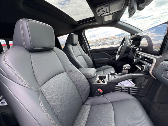 2026 Toyota Tacoma Hybrid Base (Stk: T064257) in Cranbrook - Image 11 of 21