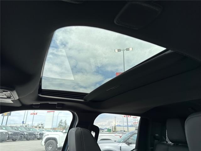 2026 Toyota Tacoma Hybrid Base (Stk: T064257) in Cranbrook - Image 18 of 21