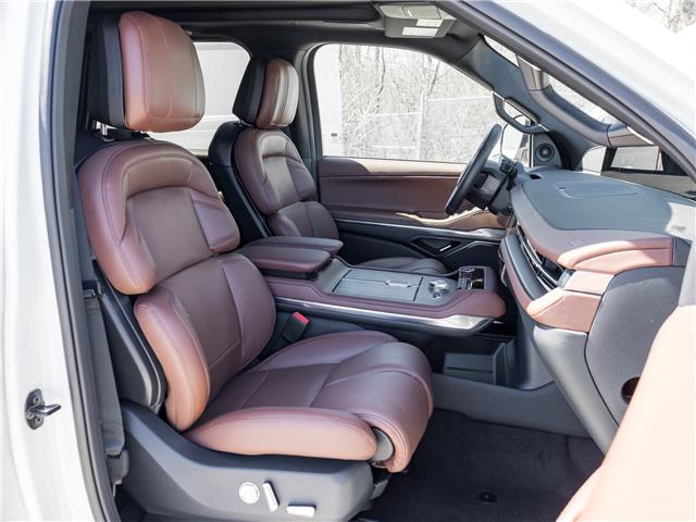 2026 Lincoln Navigator L Reserve (Stk: 26V8968) in Mississauga - Image 30 of 35