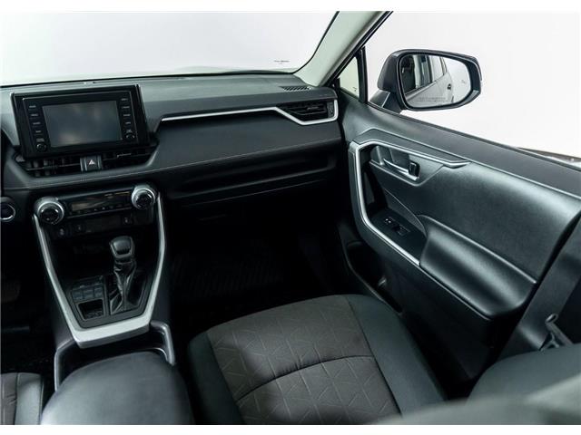 2019 Toyota RAV4 XLE (Stk: TU0272) in Calgary - Image 19 of 31