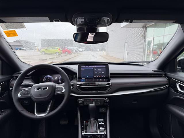 2026 Jeep Compass Trailhawk (Stk: 26112) in London - Image 10 of 15