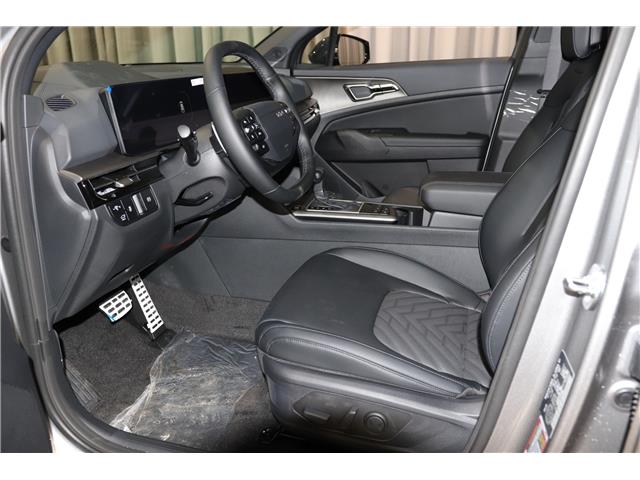 2026 Kia Sportage X-Line Limited w/Black Interior (Stk: 27136) in Edmonton - Image 13 of 34