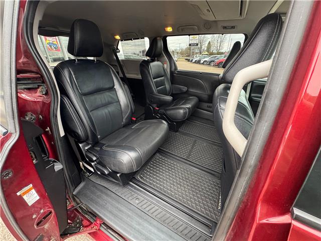 2019 Toyota Sienna SE 7-Passenger (Stk: 26-286-1) in Pembroke - Image 13 of 23