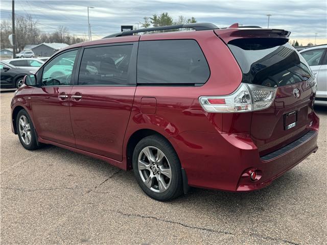 2019 Toyota Sienna SE 7-Passenger (Stk: 26-286-1) in Pembroke - Image 4 of 23