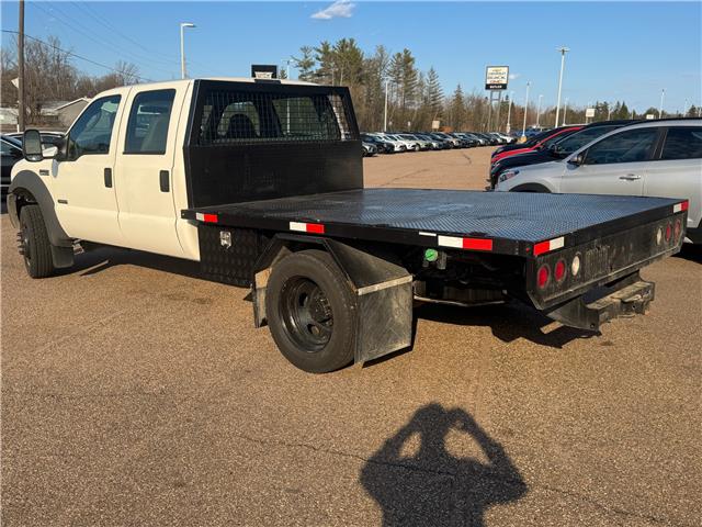 2005 Ford F-450 Chassis XL (Stk: 24-404-1B) in Pembroke - Image 3 of 16