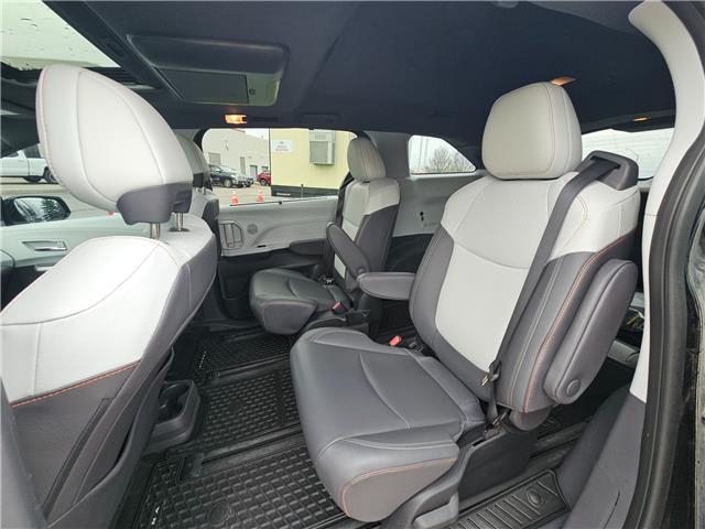 2022 Toyota Sienna XSE 7-Passenger (Stk: 26200A) in Bowmanville - Image 19 of 30