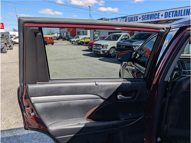 2015 Toyota Highlander XLE (Stk: B1984) in Sarnia - Image 24 of 28