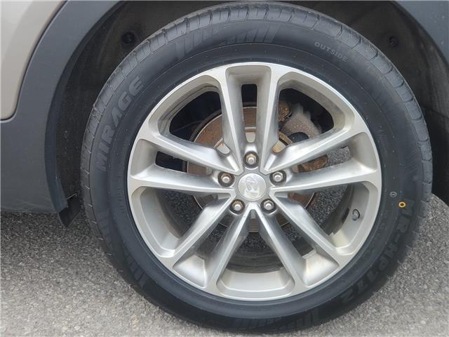 2017 Hyundai Santa Fe Sport 2.0T Limited in Ottawa - Image 8 of 9