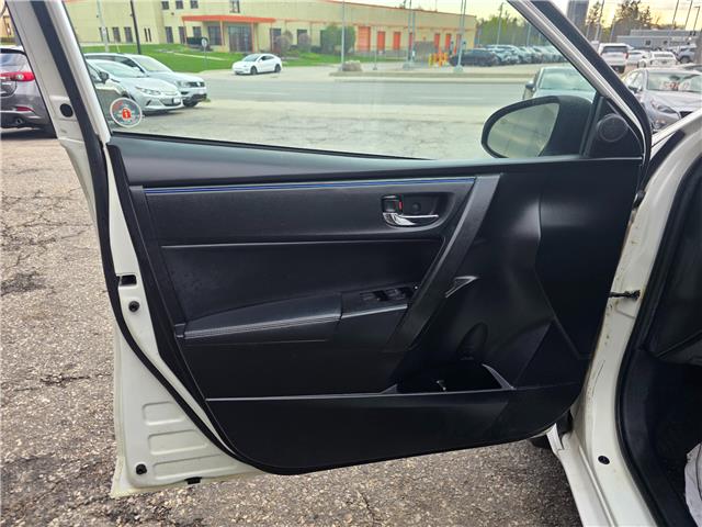 2018 Toyota Corolla SE (Stk: 2604176) in Waterloo - Image 11 of 23