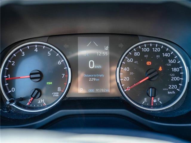 2019 Toyota RAV4 XLE | ALL WEATHER TIRES | SUN ROOF (Stk: U3259A) in Grimsby - Image 18 of 20