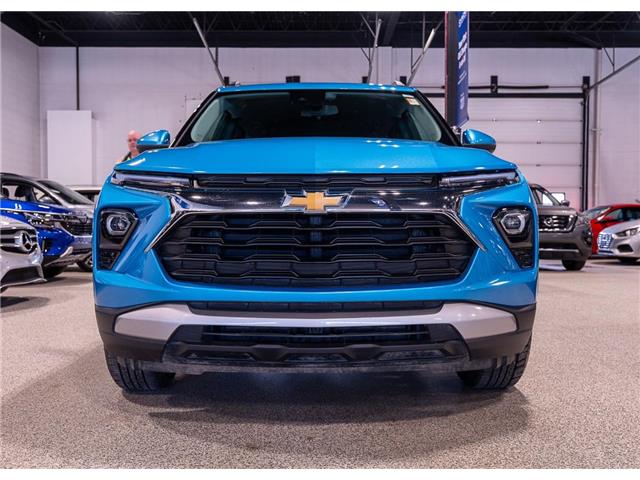 2025 Chevrolet TrailBlazer LT (Stk: B69423) in Calgary - Image 2 of 24