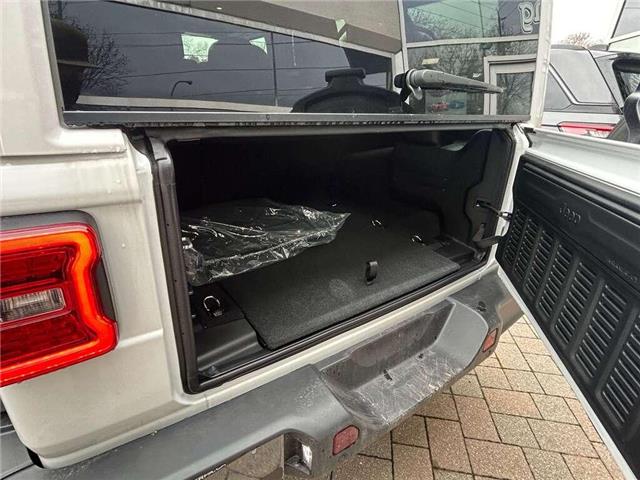 2026 Jeep Wrangler Sahara (Stk: 26-0062) in Toronto - Image 11 of 17