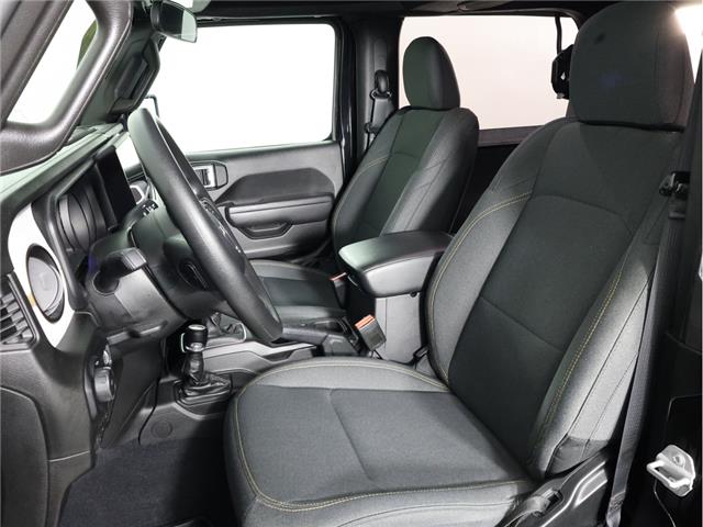 2025 Jeep Wrangler Sport (Stk: 26J099A) in Calgary - Image 12 of 20
