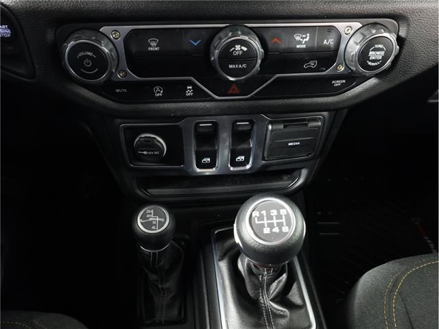 2025 Jeep Wrangler Sport (Stk: 26J099A) in Calgary - Image 16 of 20