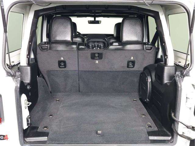 2021 Jeep Wrangler Unlimited Sahara (Stk: B20652A) in Calgary - Image 10 of 22