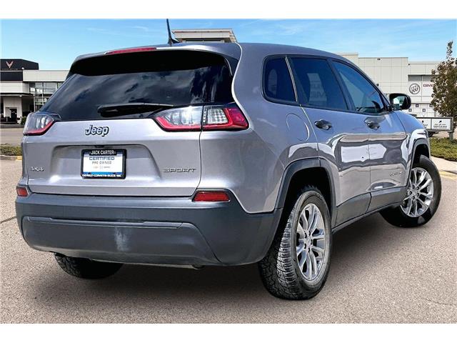 2019 Jeep Cherokee Sport (Stk: 18577U) in Calgary - Image 2 of 30