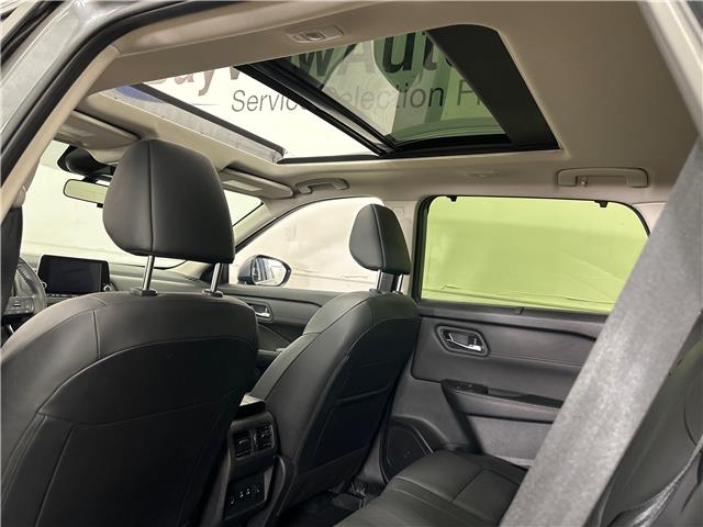 2024 Nissan Rogue SV Moonroof (Stk: 43932J) in Belleville - Image 8 of 31