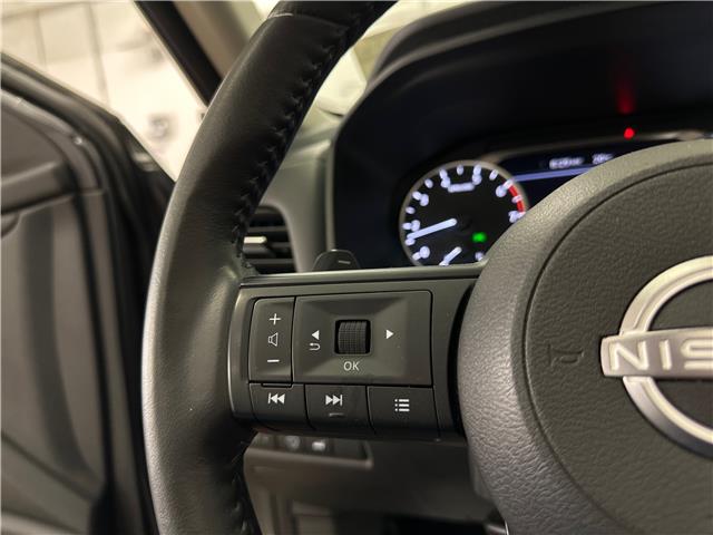 2024 Nissan Rogue SV Moonroof (Stk: 43932J) in Belleville - Image 23 of 31