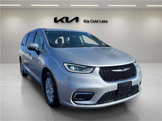 2023 Chrysler Pacifica Touring-L (Stk: UPN201) in Cold Lake - Image 1 of 26