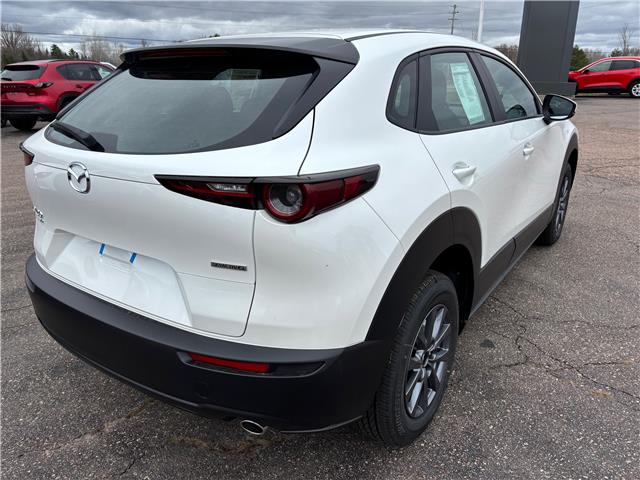 2026 Mazda CX-30 GX (Stk: 226-37) in Pembroke - Image 3 of 6