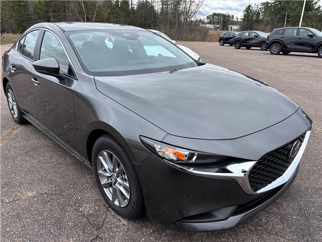 2025 Mazda Mazda3 GS (Stk: 225-246) in Pembroke - Image 2 of 6