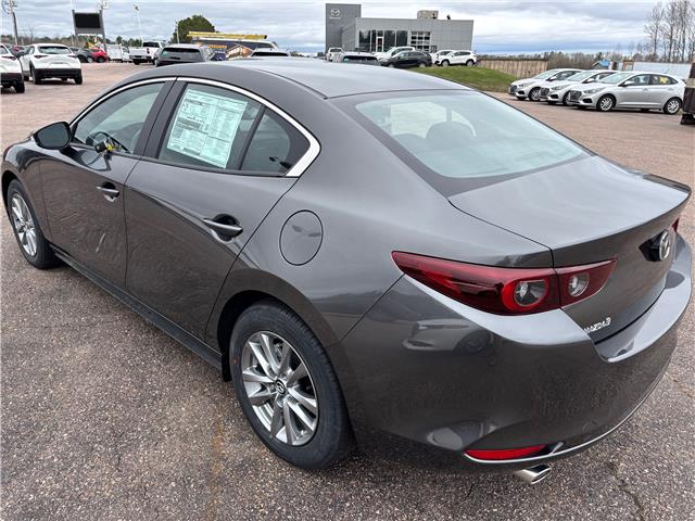 2025 Mazda Mazda3 GS (Stk: 225-246) in Pembroke - Image 4 of 6