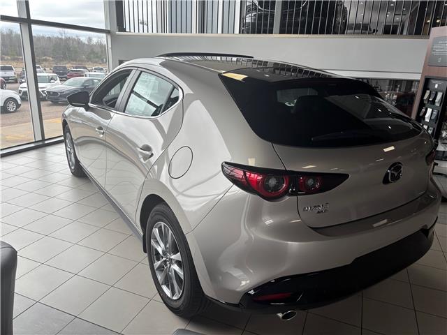 2026 Mazda Mazda3 Sport GS (Stk: 226-10) in Pembroke - Image 15 of 22 2026 Mazda Mazda3 Sport GS (Stk: 226-10) in Pembroke - Image 15 of 22