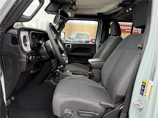 2024 Jeep Wrangler Sahara (Stk: W9461) in Uxbridge - Image 20 of 24