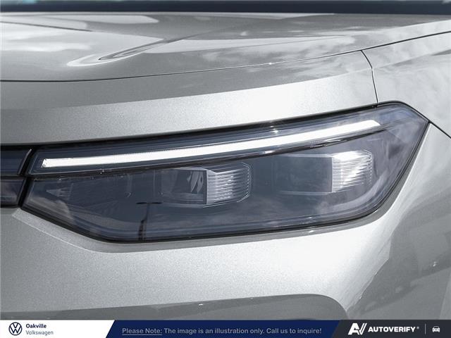 2026 Volkswagen Tiguan Comfortline R-Line Black Edition (Stk: 174255) in Oakville - Image 7 of 21