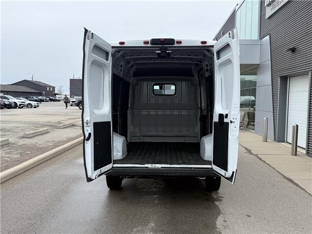 2025 RAM ProMaster 2500 High Roof (Stk: U11177) in London - Image 6 of 19 2025 RAM ProMaster 2500 High Roof (Stk: U11177) in London - Image 6 of 19