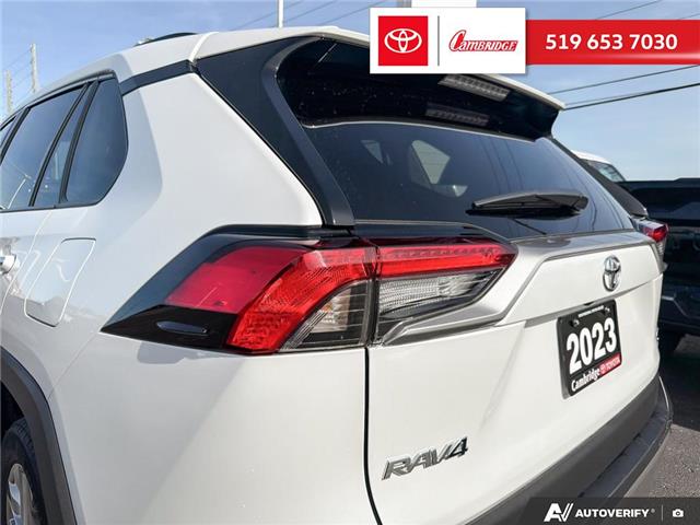 2023 Toyota RAV4 Limited (Stk: P0065710) in Cambridge - Image 11 of 25