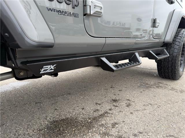 2020 Jeep Wrangler Unlimited Sahara (Stk: 6B049A) in Oakville - Image 11 of 36