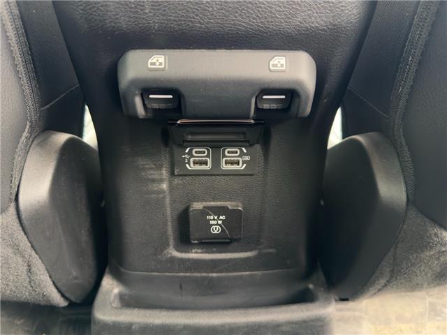 2020 Jeep Wrangler Unlimited Sahara (Stk: 6B049A) in Oakville - Image 20 of 36