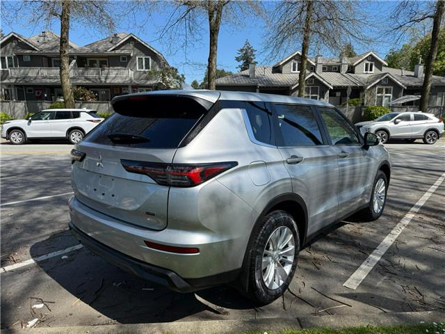 2026 Mitsubishi Outlander ES (Stk: 612296) in North Vancouver - Image 4 of 13 2026 Mitsubishi Outlander ES (Stk: 612296) in North Vancouver - Image 4 of 13