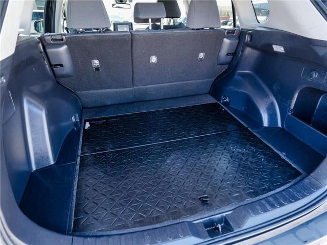 2019 Toyota RAV4 XLE | ALL WEATHER TIRES | SUN ROOF (Stk: U3259A) in Grimsby - Image 5 of 20